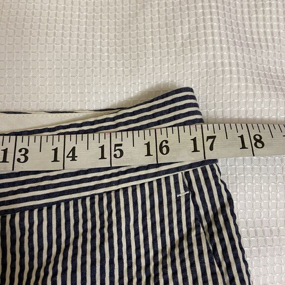 Ann Taylor Devin Fit Seersucker Pants Sz 8 Blue White cropped ankle womens - Picture 5 of 10